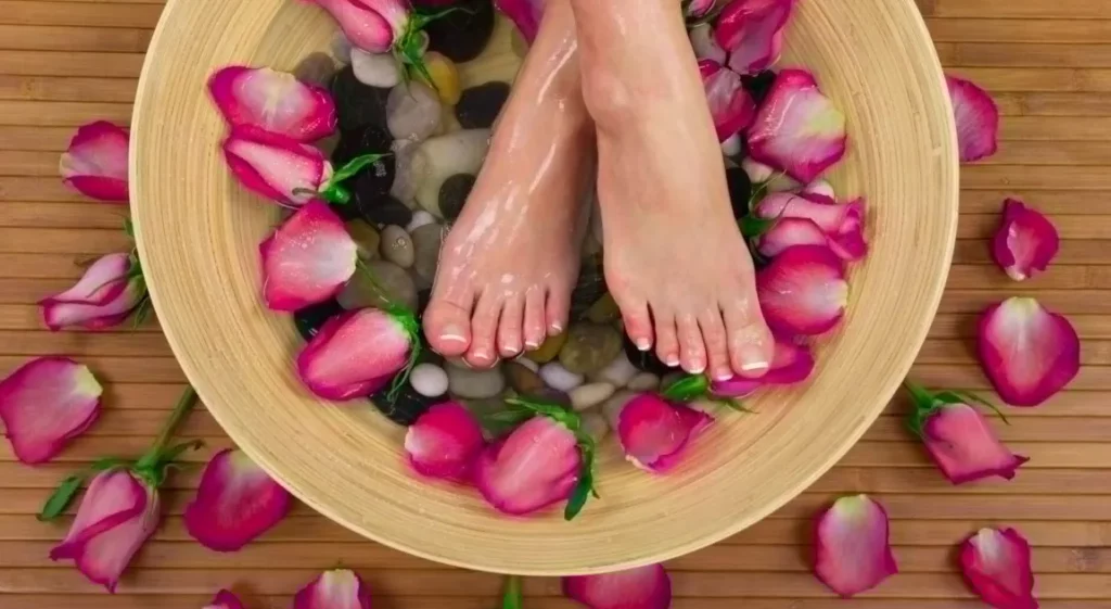 Why FeetFinder is the Best Place to Sell Feet Pics and Outshines FunWithFeet