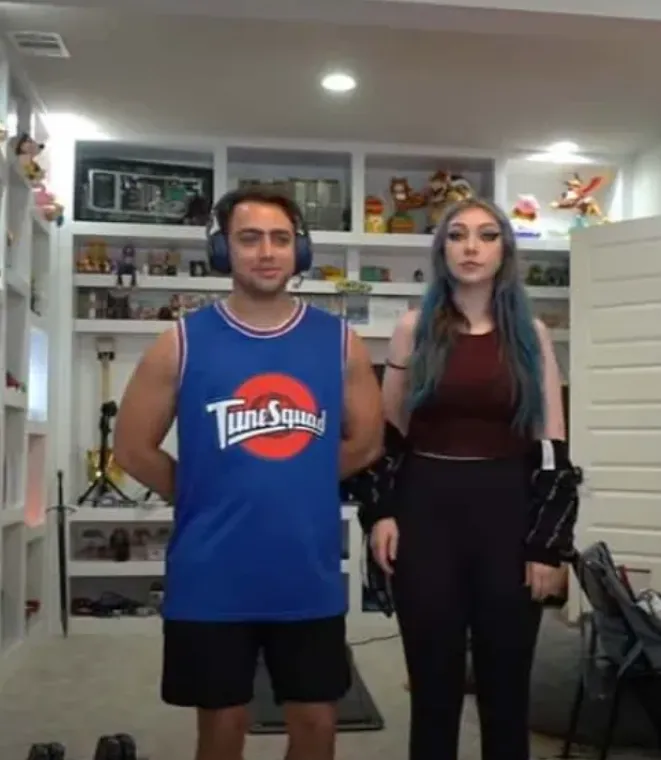 Mizkif Height – How Tall Is Mizkif? (Latest Updates 2025)