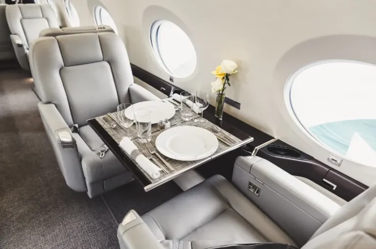 Why Jet Catering Services Are Essential for Luxury Air Travel