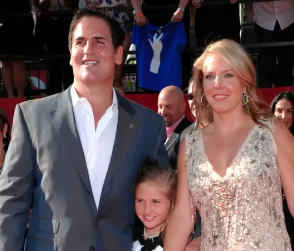 Mark Cuban’s Wife, Age, Height, Weight, Net Worth, Career, And More Mark Cuban's Wife, Age, Height, Weight, Net Worth, Career, And More