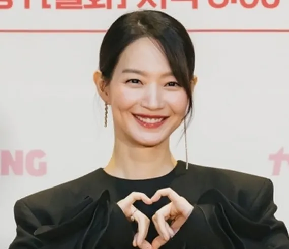 Shin Min Ah: an in‑depth, easy‑to‑read profile of the Korean star everyone loves Shin Min Ah an in‑depth, easy‑to‑read profile of the Korean star everyone loves